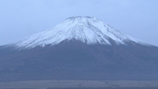 富士山が初冠雪 平年より21日遅く、去年より15日早く 甲府地方気象台が観測 山梨（YBS山梨放送） - Yahoo!ニュース
