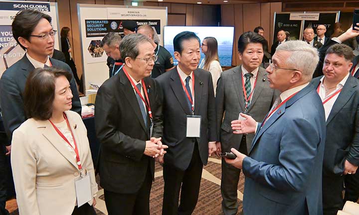 “ウクライナ支援” 地雷除去で復興を加速 | ニュース | 公明党