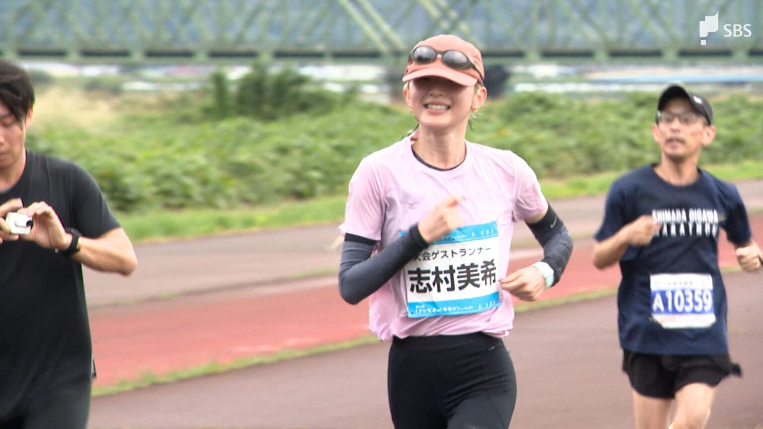 静岡県島田市で「しまだ大井川マラソンinリバティ」開催 全国から7000人超のランナー参加=静岡・島田市（静岡放送（SBS）） - Yahoo!ニュース