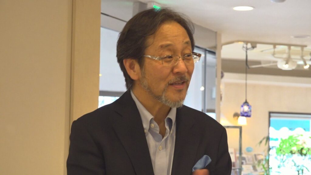 1mm幅に20本以上の線　銅版画家 尾﨑ユタカさんの作品展　建築物や富士山などおよそ30点が並ぶ　山梨（UTYテレビ山梨） - Yahoo!ニュース