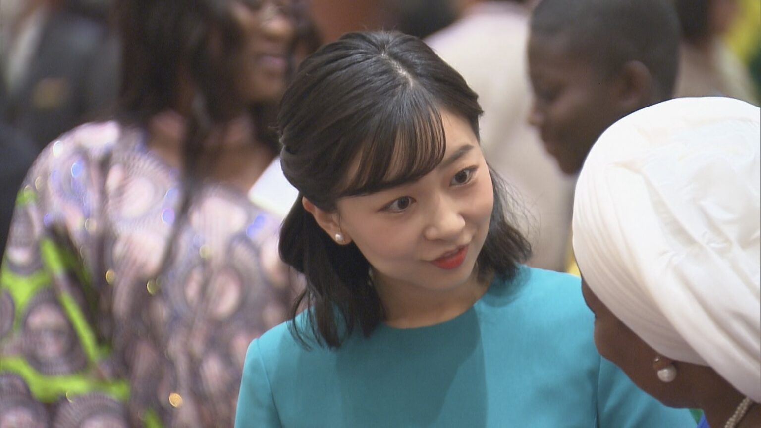 佳子さま　アフリカや中東の25か国参加の“チャリティーバザー”を視察　各国の民芸品を購入　収益は参加国の子どもや女性のため寄付へ（TBS NEWS DIG Powered by JNN）