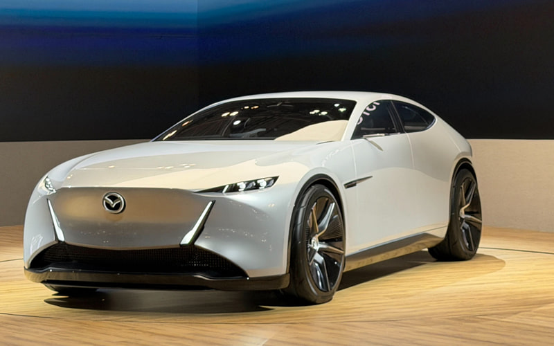 【速報】マツダ、ロータリーターボPHEVのスポーツクーペ「VISION X-COUPE」 ビジョンモデル2台を世界初公開（Car Watch） - Yahoo!ニュース