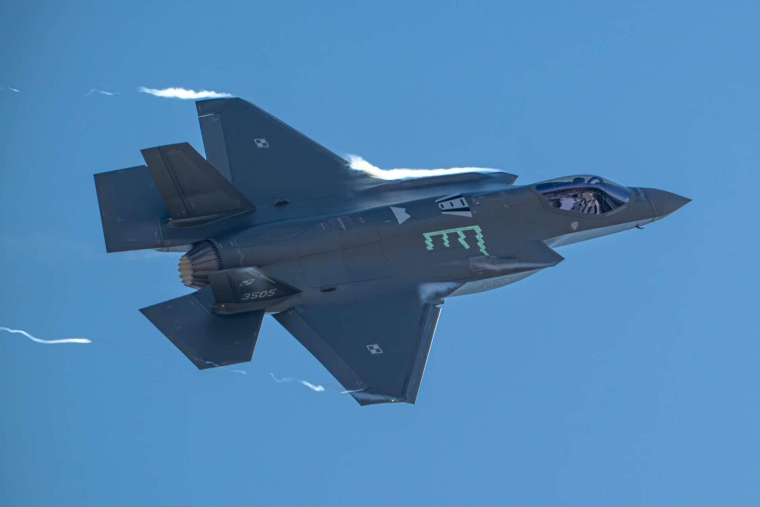 新しいフザルツ飛行信号が前線統合を加速させたため、ポーランドのF-35A部隊が拡大