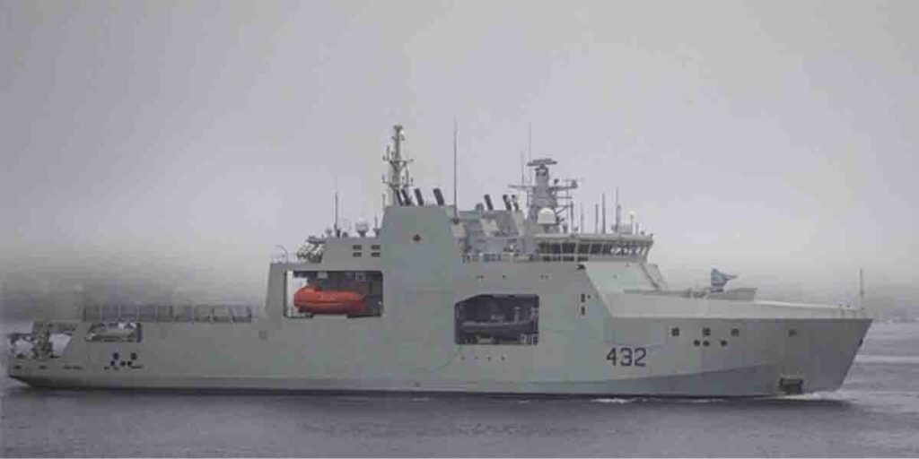 カナダ海軍の哨戒艦「マックス・バーネイズ」、北朝鮮船「瀬取り」警戒監視を実施 | フネコ - Funeco