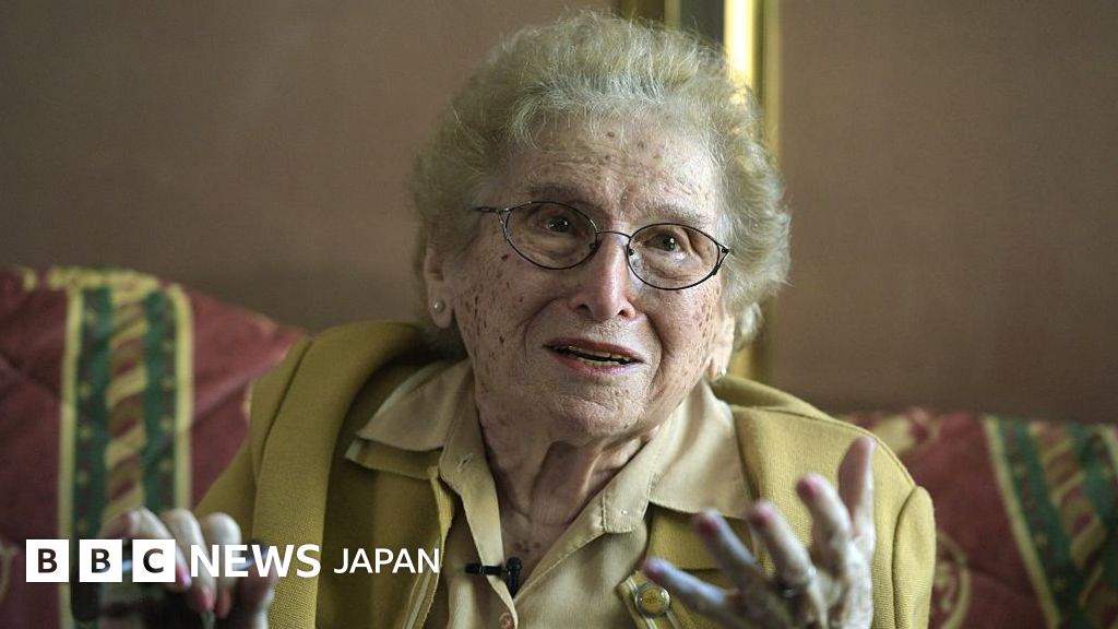 アルゼンチン軍政下で行方不明になった家族を探し……活動家ロイシンブリットさん、106歳で死去 - BBCニュース