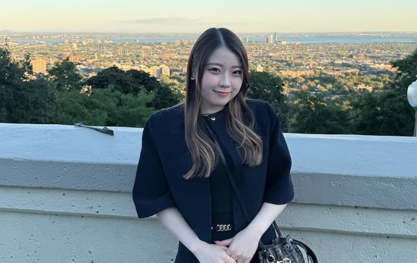 青空の下で輝く笑顔、紀平梨花がモントリオールで見せた自然体のひととき | 話題の投稿 | スポーツブル (スポブル)