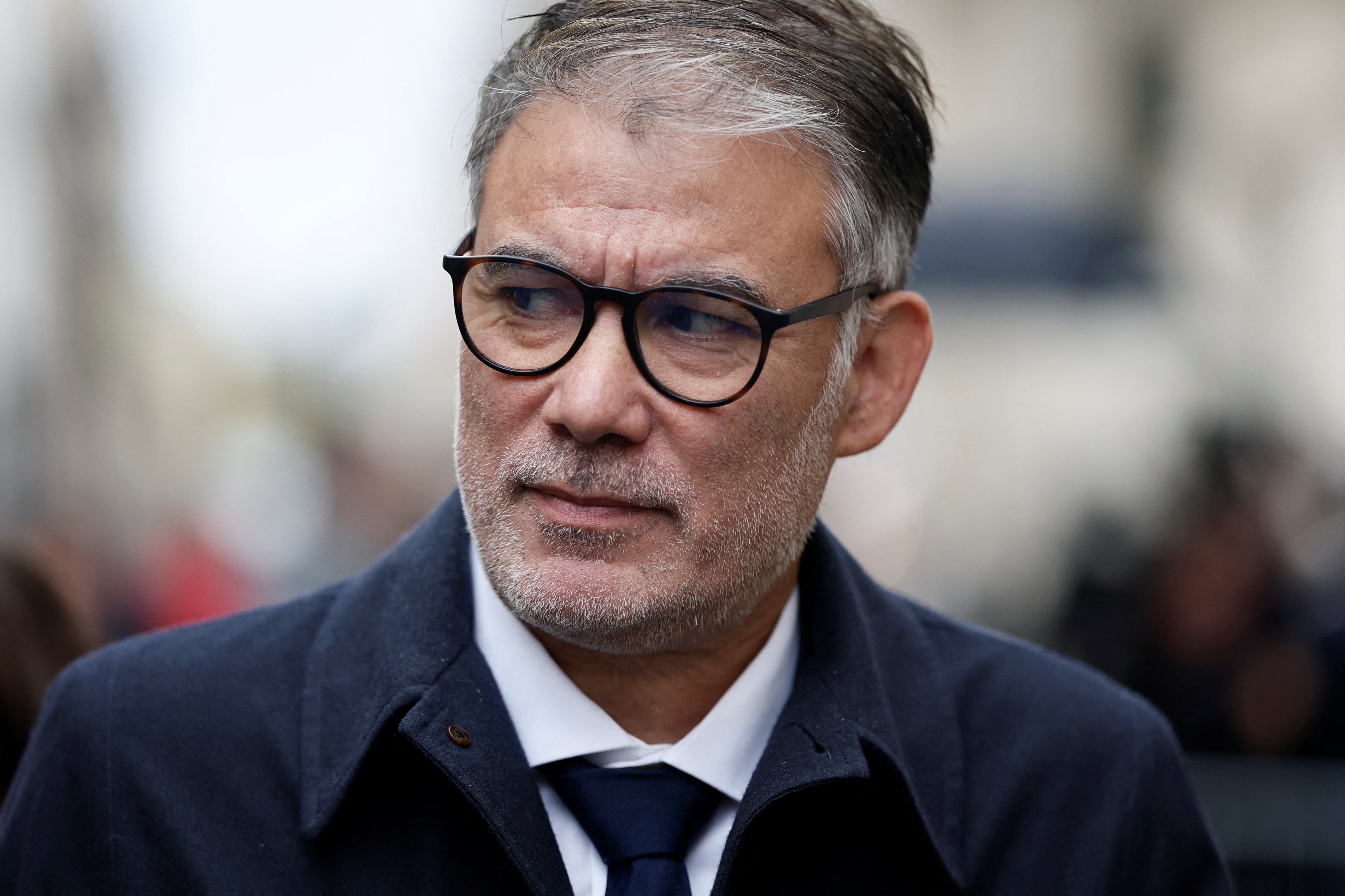 フランス社会党、週明けに内閣不信任案提出も　富裕層増税を要求