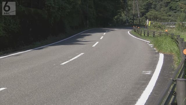 正面衝突で中国からの旅行者女性死亡　中国籍の８人乗る乗用車とトラックの事故　和歌山・新宮市