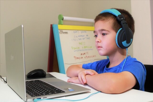 YouTubeも禁止対象に！オーストラリア、子どものSNS禁止法を年内に施行