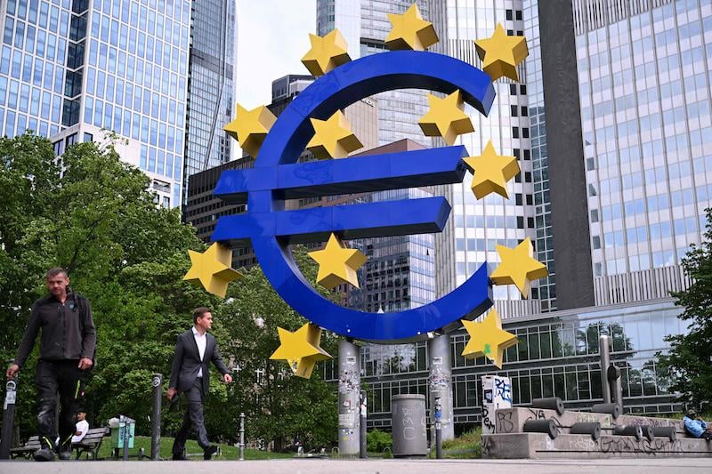 フィンランド、EU全体で公的債務が最も急速に増加