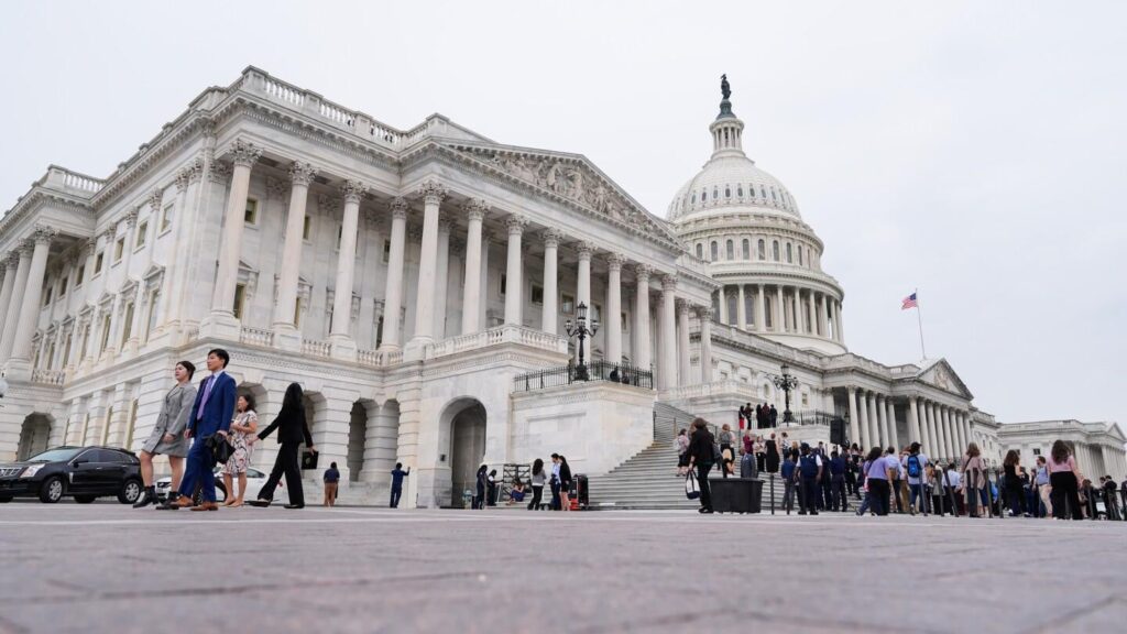 ディスカッションスレッド：2025米国政府の閉鎖、1日目