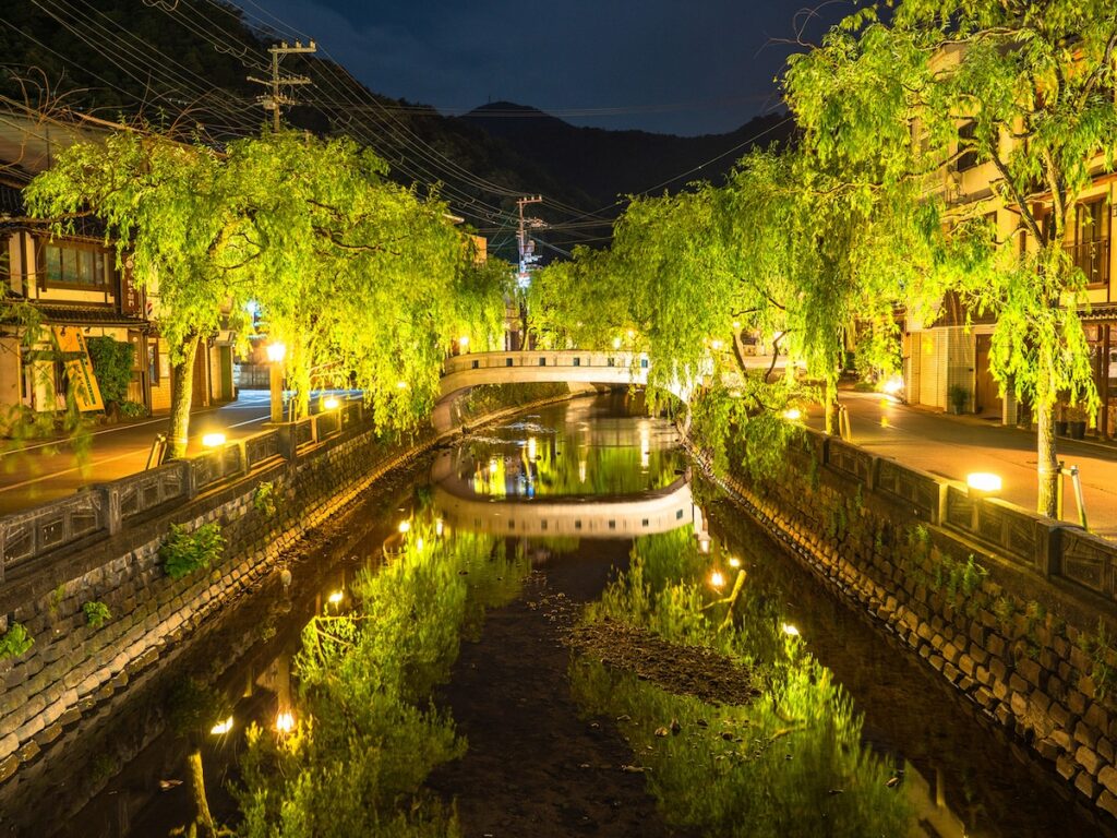 夜景が美しいと思う「兵庫県(有馬・六甲・播磨・但馬エリア)の温泉地」ランキング! 2位「城崎温泉」、1位は? – All About ニュース 夜景が美しいと思う「兵庫県(有馬・六甲・播磨・但馬エリア)の温泉地」ランキング! 2位「城崎温泉」、1位は? - All About ニュース