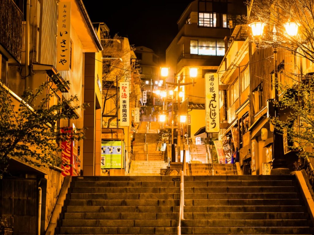 夜景が美しいと思う「群馬県の温泉地」ランキング！ 2位「伊香保温泉」を抑えた1位は？【2025年調査】 - All About ニュース