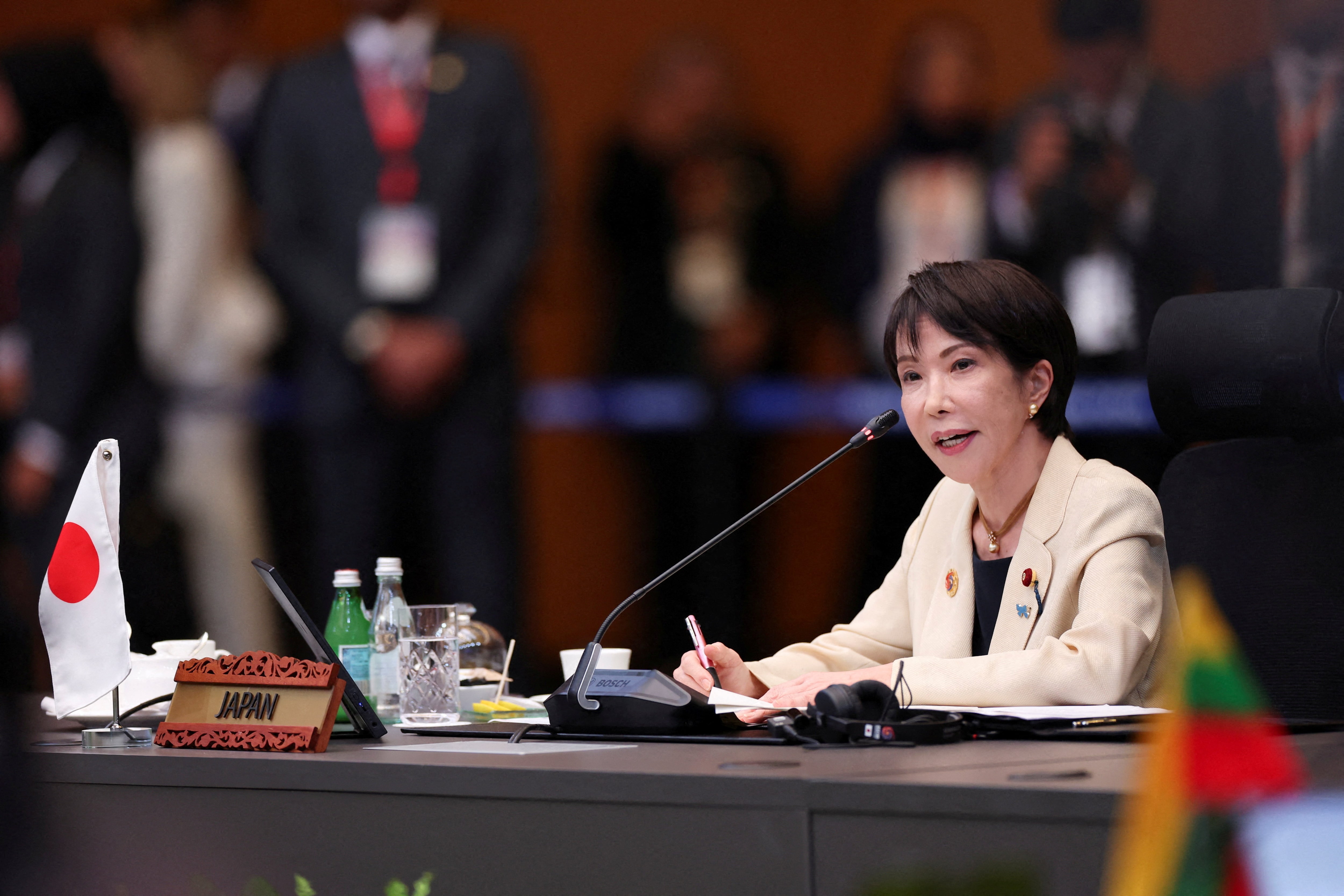 日中首脳、台湾を議論 高市氏「良好な両岸関係が重要と伝えた」