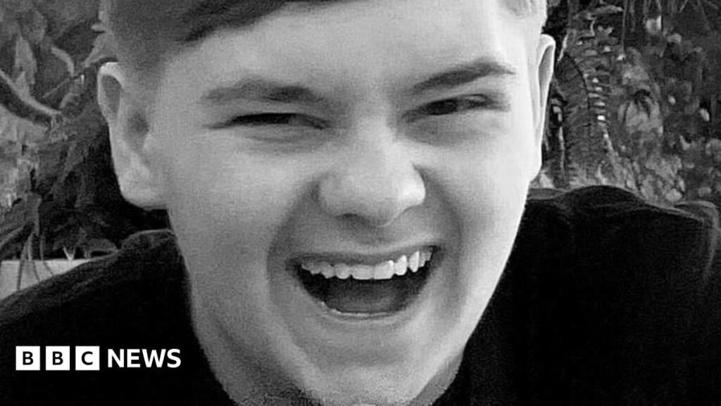 モハメド・ウマル・カーン容疑者（15）、男子生徒ハーベイ・ウィルグース殺害犯に指名
