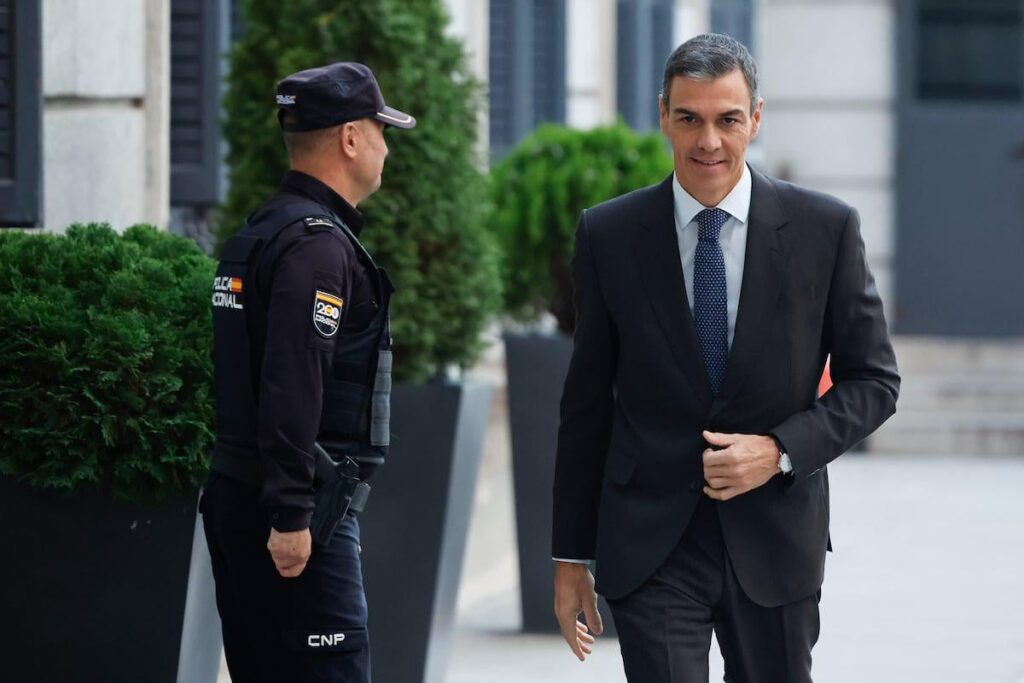 スペイン、EUの年2回の時計変更を2026年から廃止するよう求める