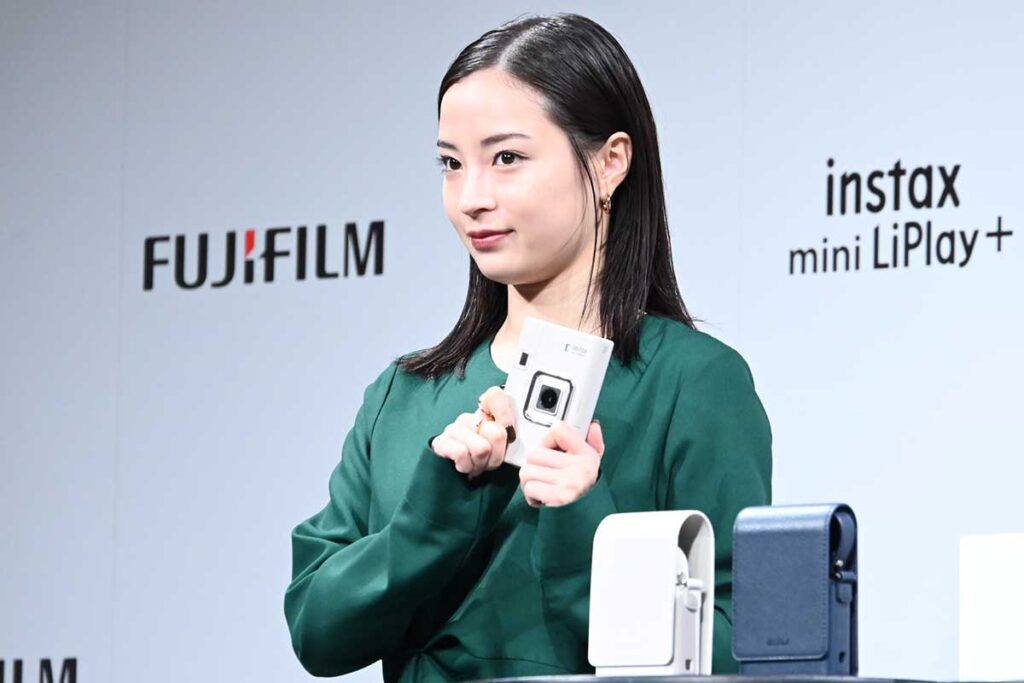 発表会に出席した広瀬すず【写真：ENCOUNT編集部】