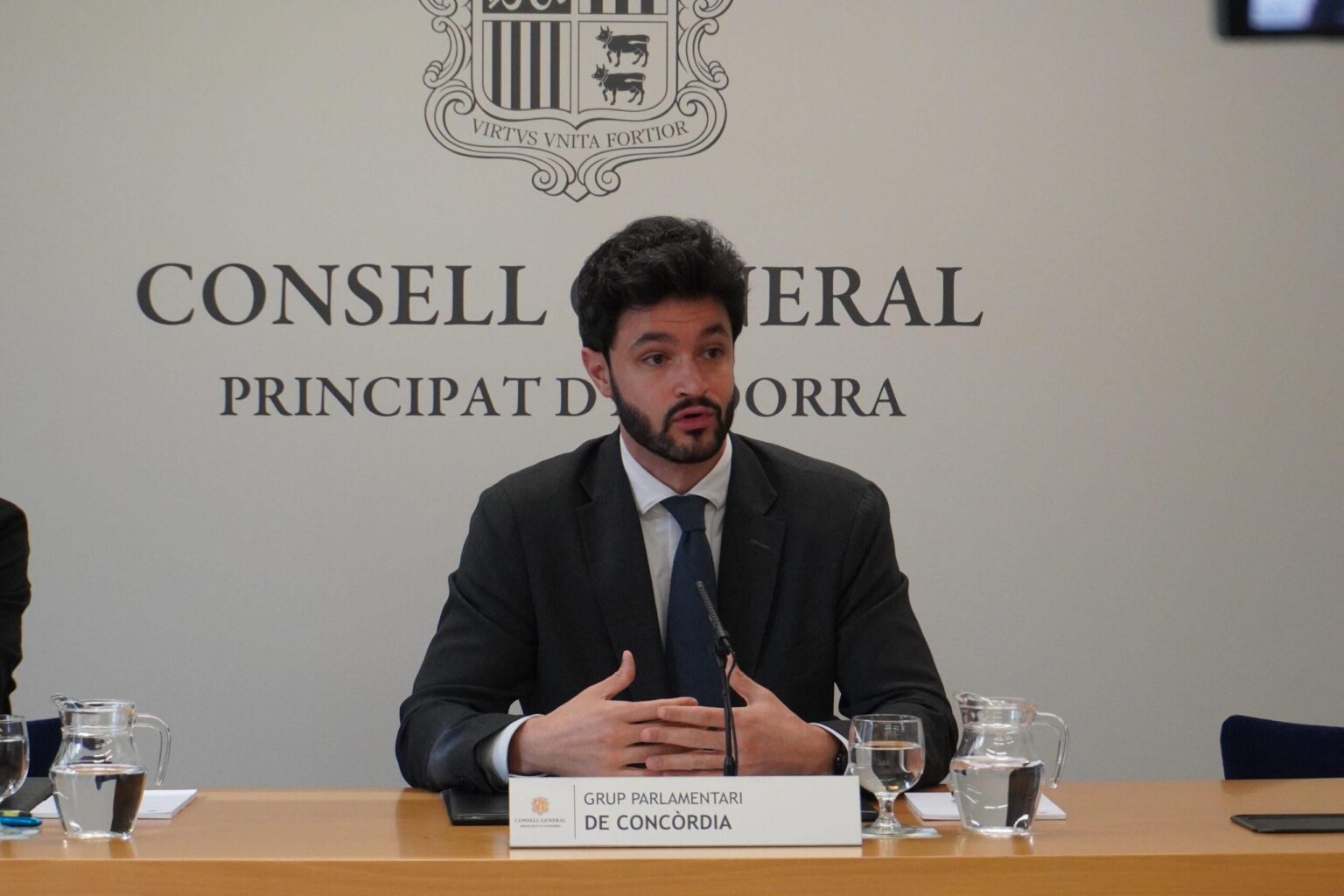 コンコードは選挙人として公務員給与を10％増額