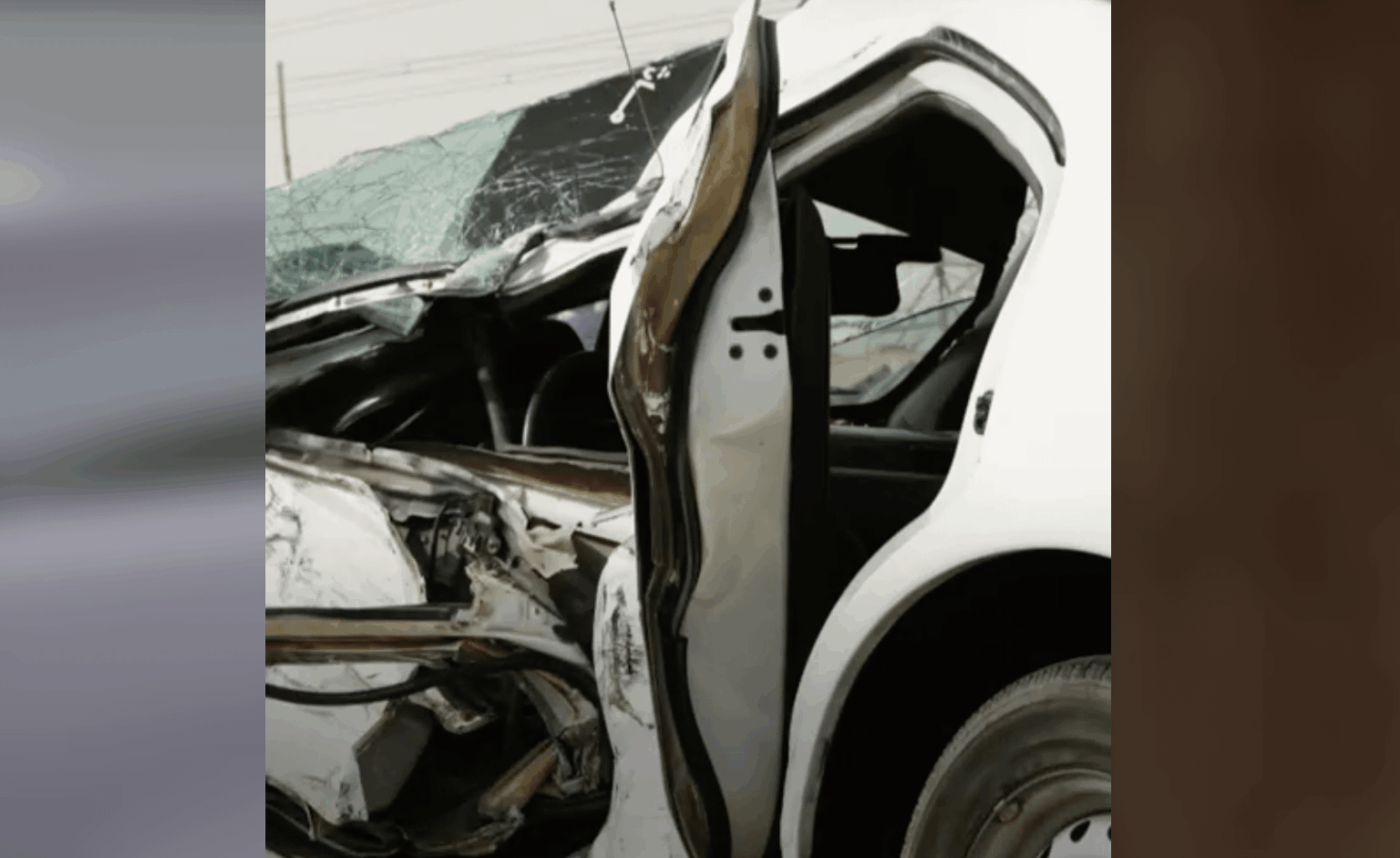 携帯電話を見ていた運転手がアンドラを出た車が渓谷に転落、止まらずに逃走