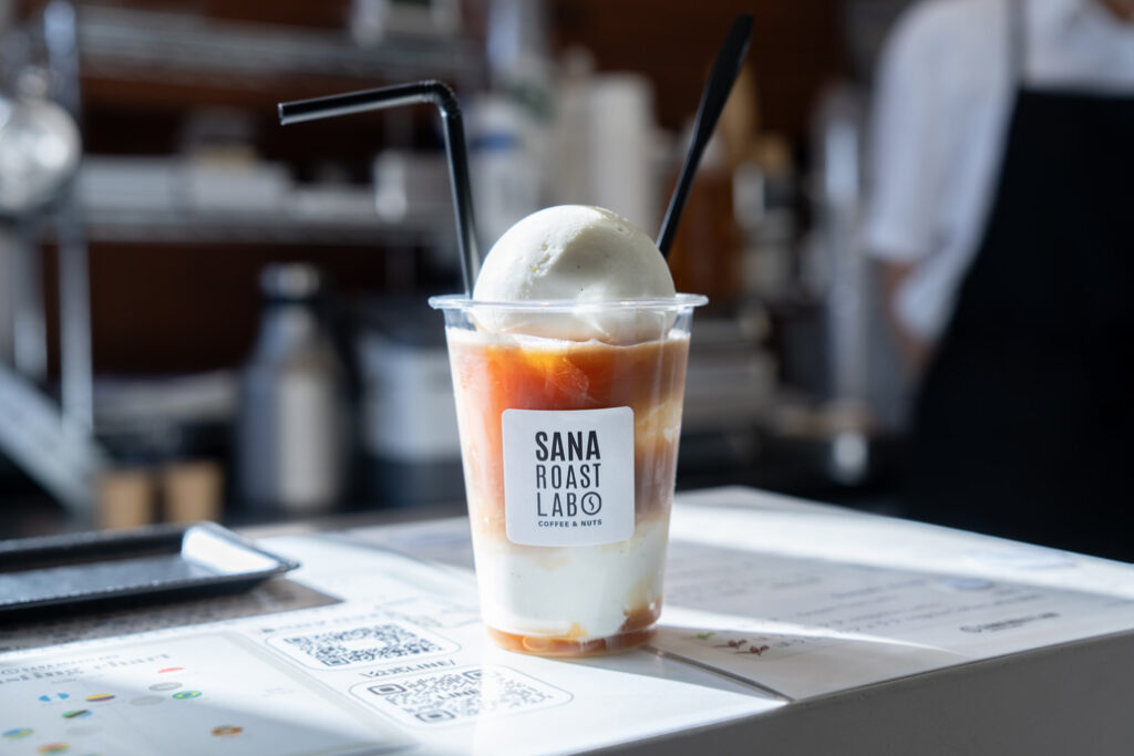 パティシエがいるコーヒー豆焙煎所「SANA ROASTLABO」の画像