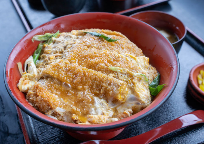 「国境食堂」かつ丼の画像