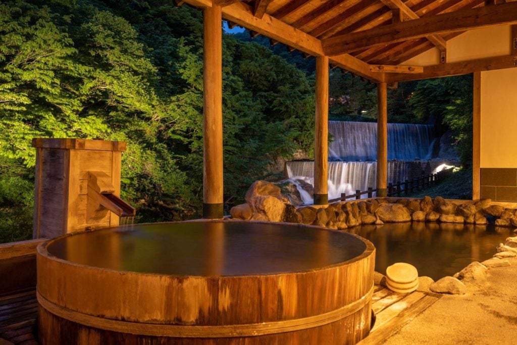 福島の豊かな郷土を体感できる「水織音の宿 山水荘」の露天風呂【こだわりの宿30選】（グーネット） | 自動車情報・ニュース - carview!