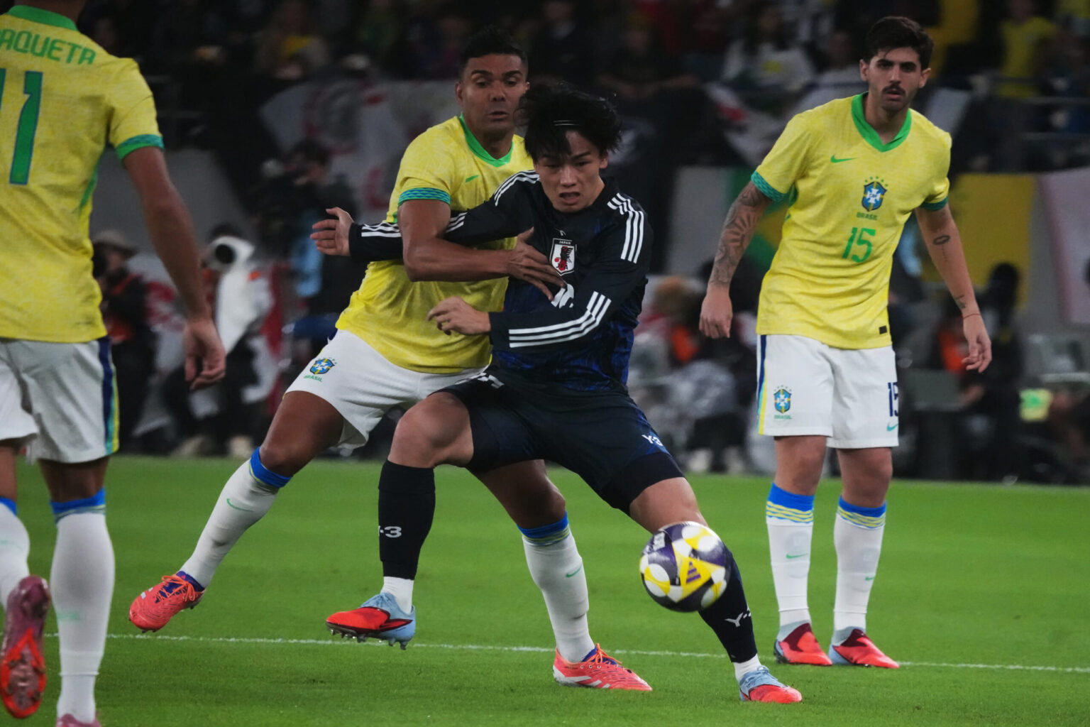 前半20分40秒、上田綺世は『一線』を越えた。ブラジルの背中に手が届いたワンプレー - footballista | フットボリスタ