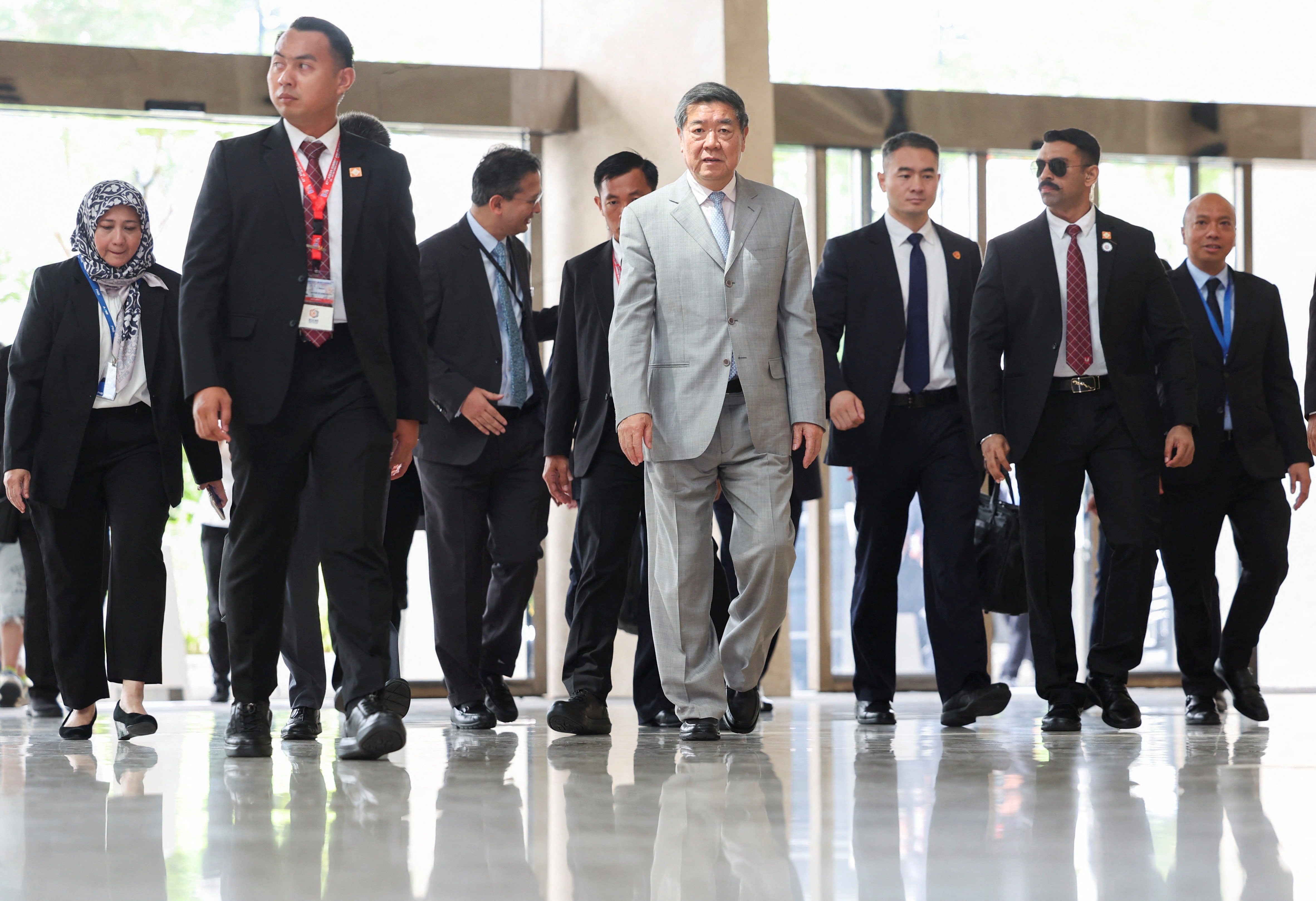 米中閣僚級協議、初日終了　米財務省報道官「非常に建設的」