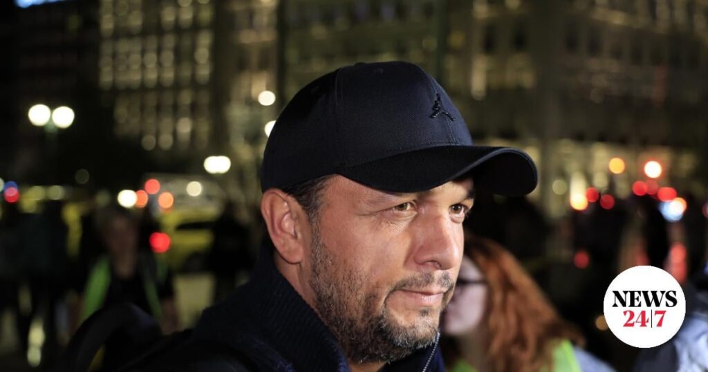 パノス・ルウシ憲法で「私は毎晩ここにいます」