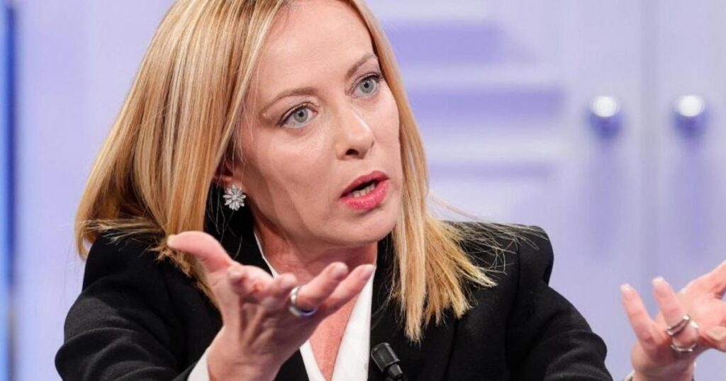 タジャニのメロニ・クロセットとレオナルドのCEO、シンゴラニは、「ガザ・イタリアへのグローバル運動」によってジェノサイドの競争のために国際刑事裁判所に報告した。