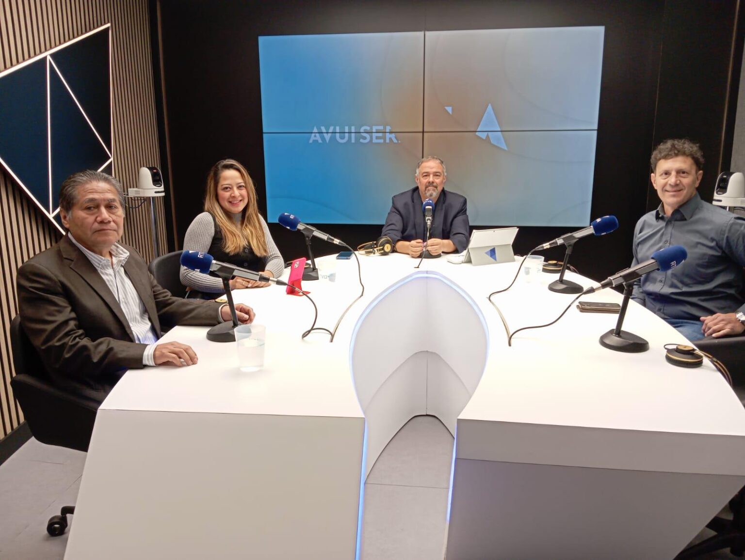 「全国各地にパステラホテルがあることが分かりました」