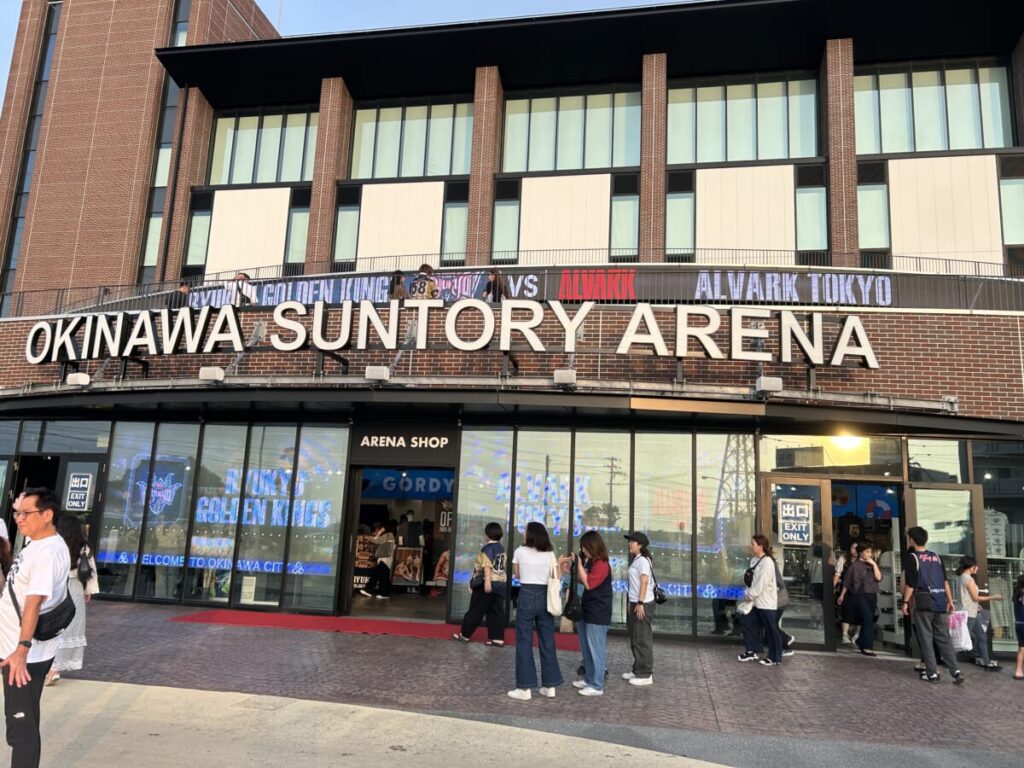 キングス対A東京 2025.10.12＠沖縄サントリーアリーナ　「湧川太陽×長嶺真輝　Clutch Report」 : OKINAWA Island Hoops