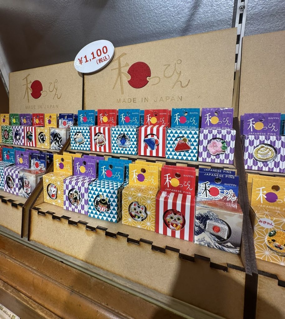 ミズフルールさんの和っぴん＿刺繍でできたピンバッチなど