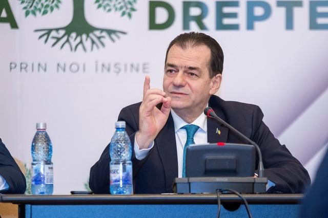 オルバン首相は、もしマルセル・シオラク氏が第2回投票に進んでいた場合、昨年の選挙は中止されなかったと述べている。私は、この決定の理由の一つは、政権政党である体制政党の中に候補者がいなかったという事実だったと思う。