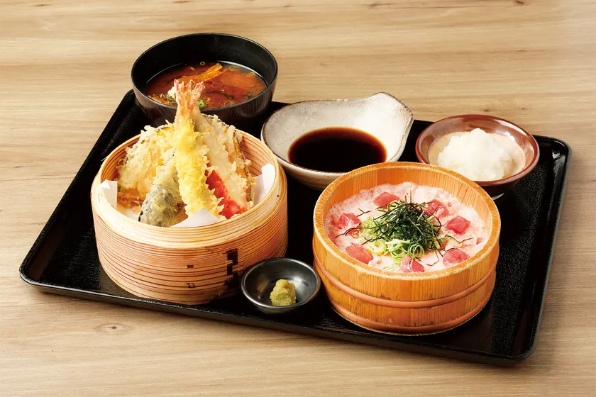 葱トロととろろの桶盛り丼定食(ヘルシー志向の新定番)