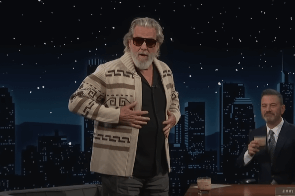 ジェフ・ブリッジスは象徴的なデュードのキャラクターを復活させ、国に「路上や飲料からICEを排除しましょう」と伝える