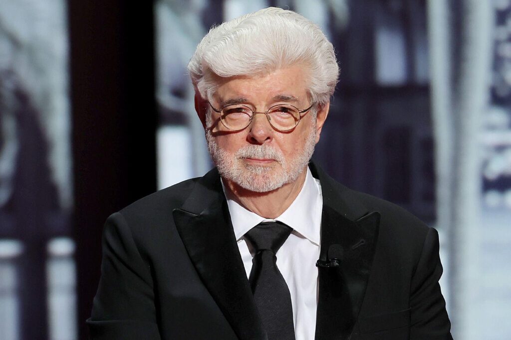 ジョージ・ルーカス、ディズニーに40億ドルで売却して13年、スター・ウォーズを「過去へ」：「I've Got a Life」ジョージ・ルーカスと妻のメロディー・ホブソンは、ロサンゼルスにルーカス・ミュージアム・オブ・ナラティブ・アートという新しい美術館をオープンする計画を立てている