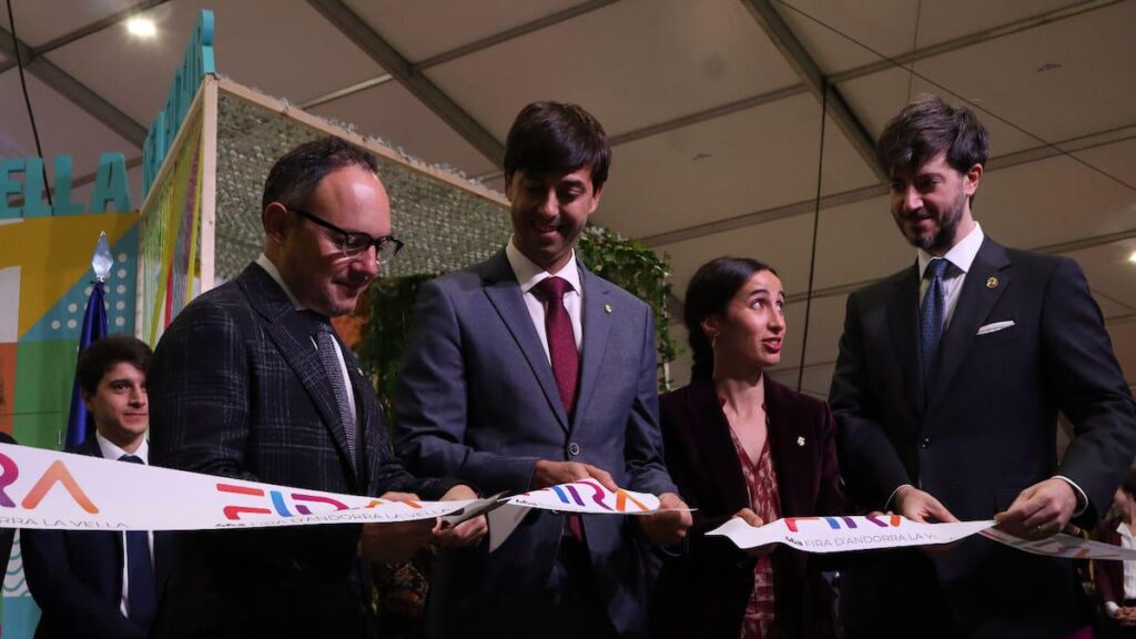 エスポットは中絶を非犯罪化する法律が今年導入されると主張