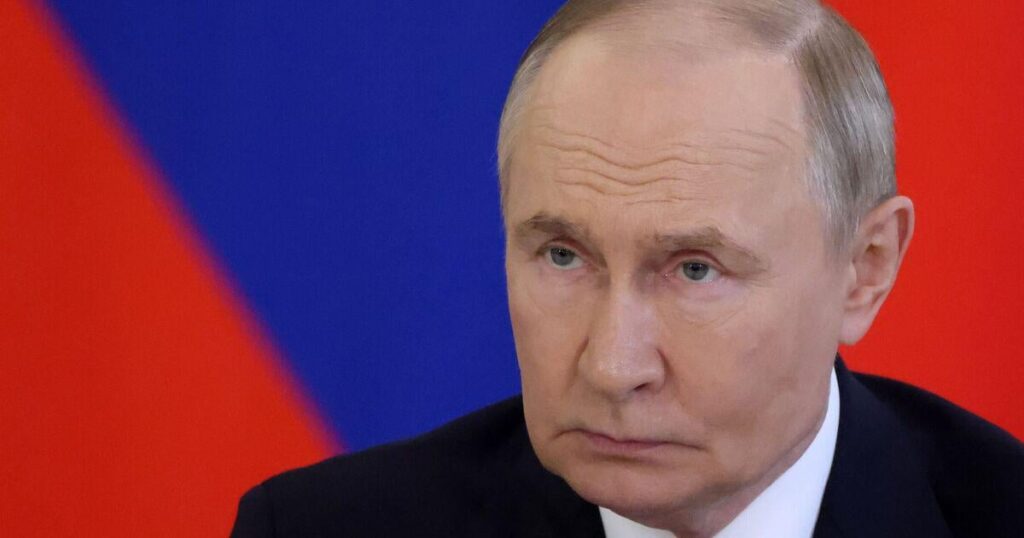 劇的なクーデターを恐れる「偏執狂」ウラジーミル・プーチン大統領のせいでロシア国内がパニックに