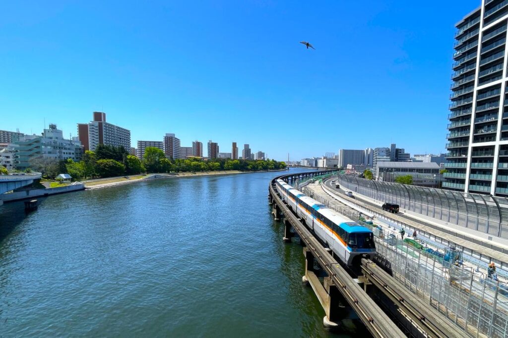 東京モノレールは「東京パノラマライン」に！開放的な車窓からの眺望をイメージした11月からの新愛称！現代アートコラボ車両なども実施 | 鉄道ニュース | 鉄道チャンネル