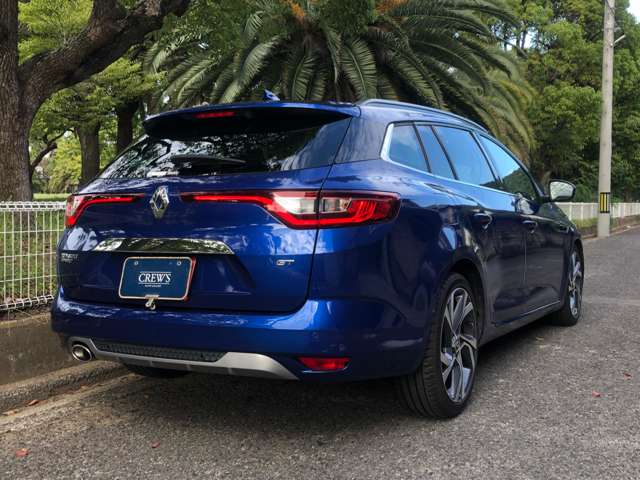 ワンオーナーでディーラーメンテナンスされていた車両です。車検だけでなく12ケ月点検も定期的に実施されていた記録ございます