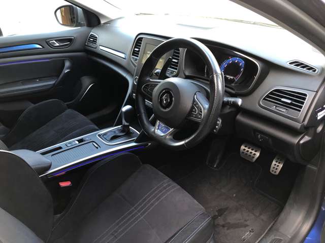 ルノー メガーヌスポーツツアラー GT 4コントロール RSドライブ CarPlay対応 LED 香川県の詳細画像 その10