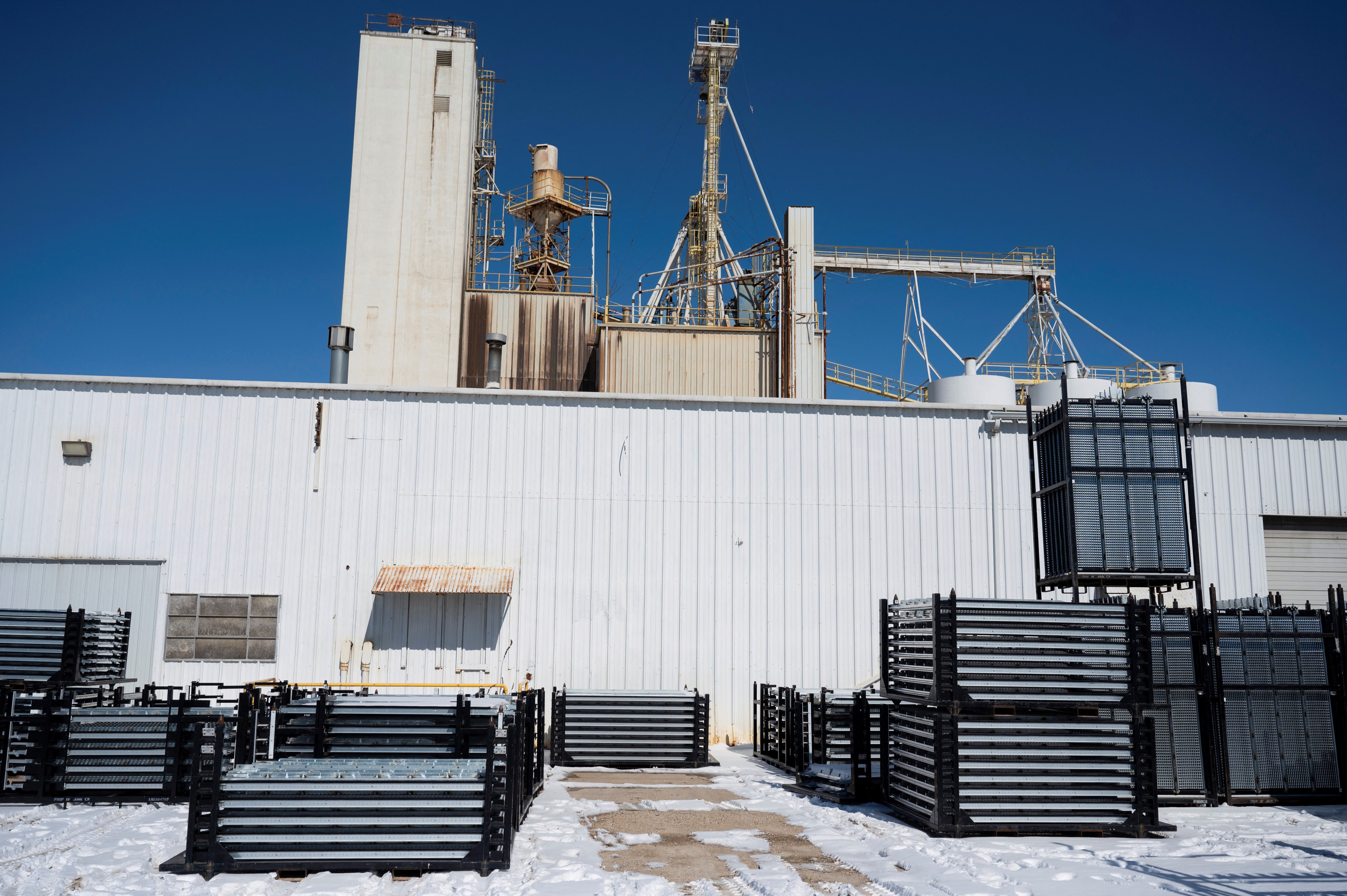 カナダ、米中からの鉄鋼・アルミ一部輸入品への関税を減免