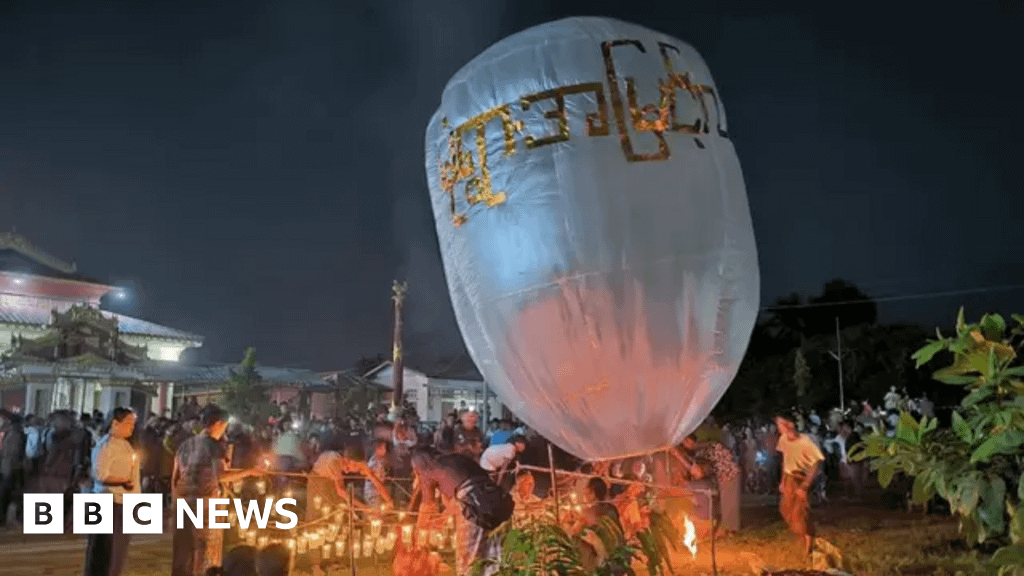 ミャンマー：仏教祭でパラグライダー爆弾で少なくとも24人死亡