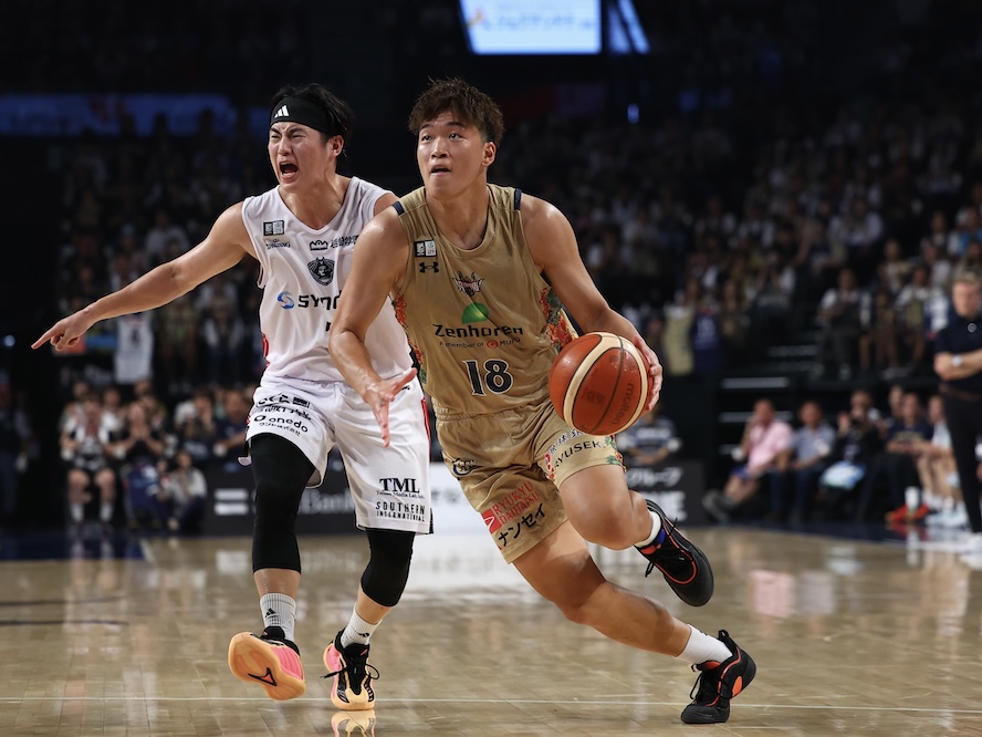 琉球ゴールデンキングスの脇真大が右手の骨折で戦線離脱、昨シーズンの新人王で今シーズンもローテーションの一角を担っていた | バスケットボール総合情報サイト バスケットカウント BASKET COUNT