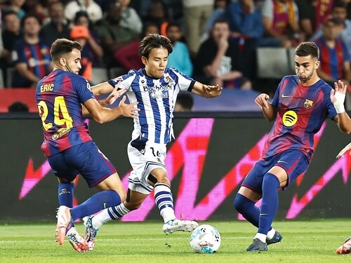 久保建英とレアル・ソシエダの深刻な不振 スペイン人記者は「本来の彼とは程遠い出来」と指摘 (2025年10月1日) - エキサイトニュース