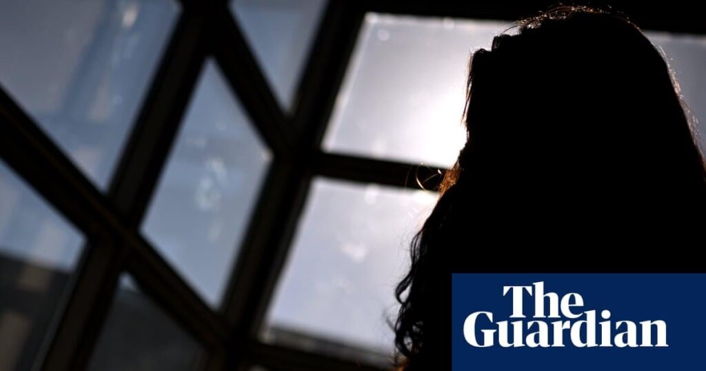 イギリスの若者の自殺率は10年間で50％上昇、統計によると