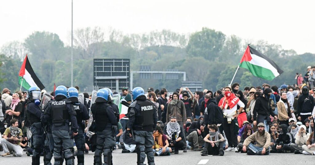 ガザの大規模な抗議とストライキはイタリアを停止させます