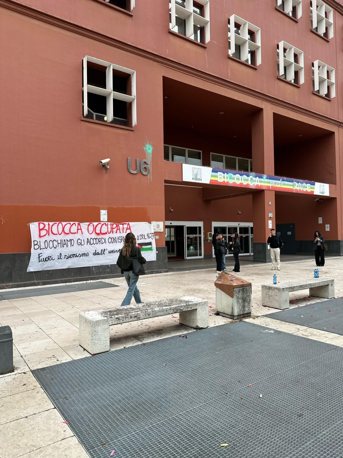 大学への就職