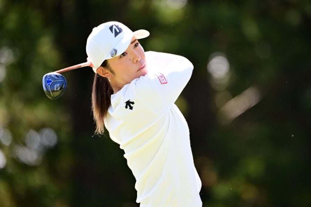 渡邉彩香、木村彩子、高橋彩華が首位に並ぶ - 日本女子プロゴルフ協会